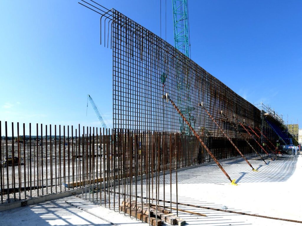 Lidl Distribution Centre in Luton